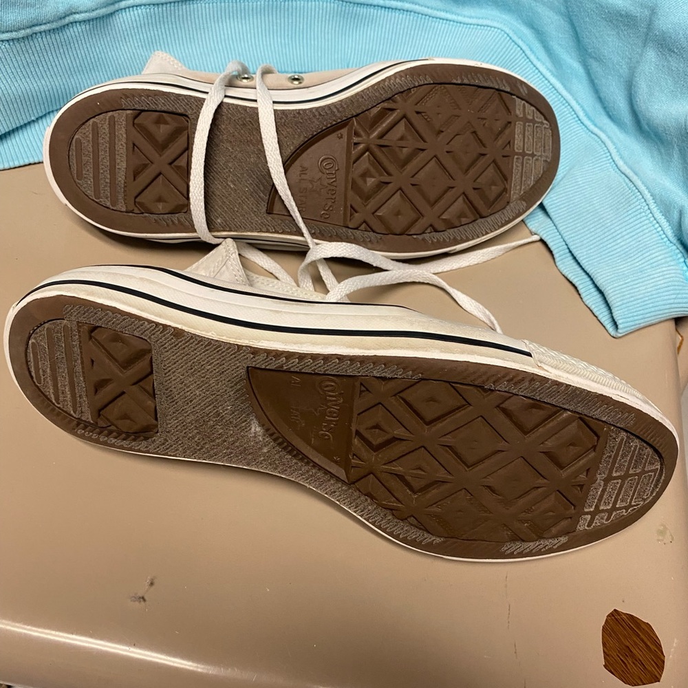 Converse high tops - Picture 4 of 4